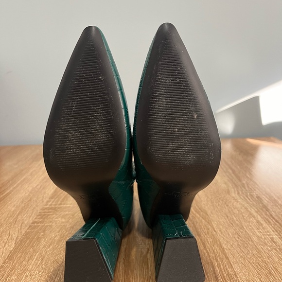 Green croc booties - Picture 5 of 5